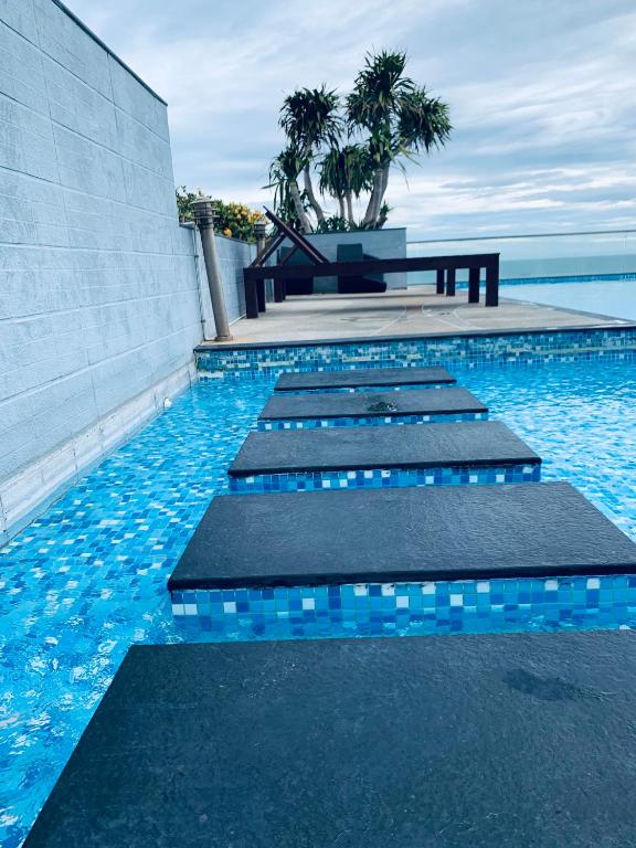 seaside20 meters Villa four floors 4 bedrooms 78# — Hotel in Pattaya
