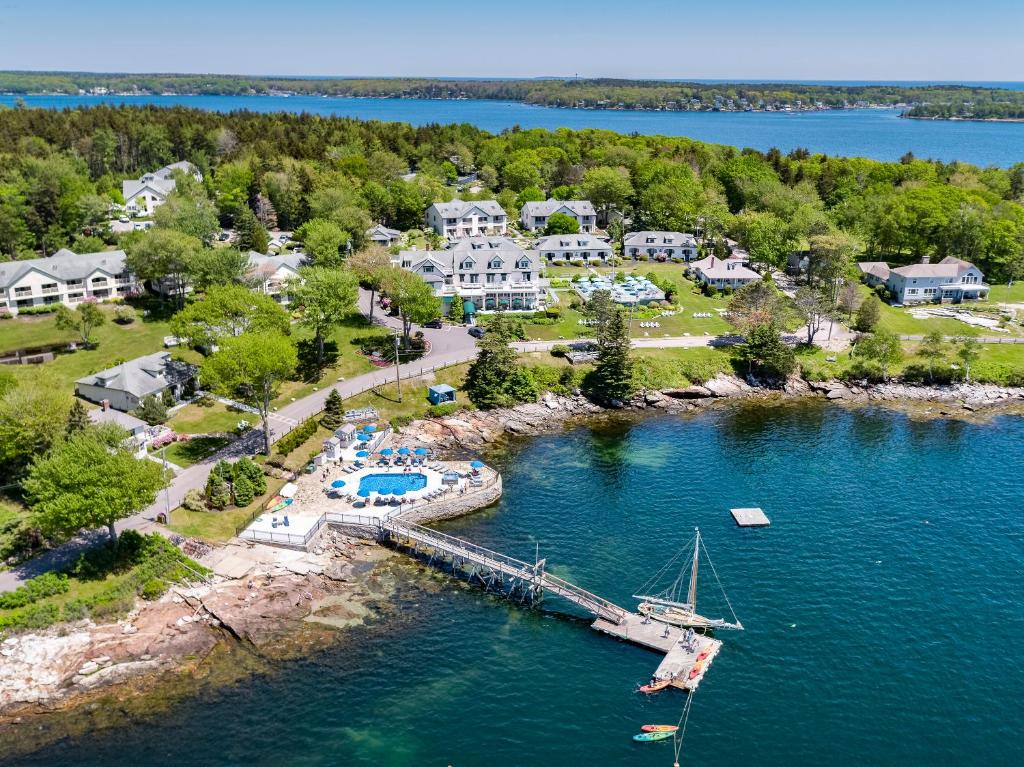 Spruce Point Inn Resort and Spa — Hotel in Boothbay Harbor (ME)