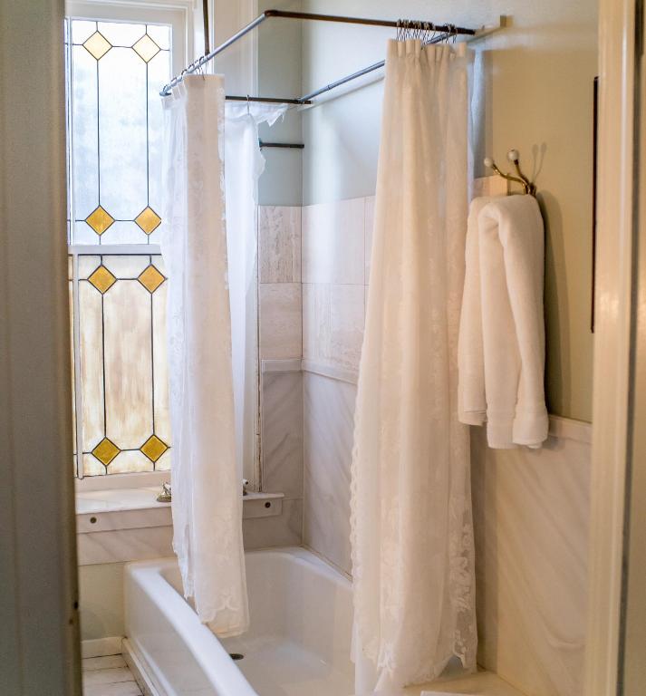 The Mulberry Inn -An Historic Bed and Breakfast photo