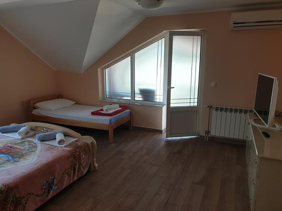 Restoran Zlatni Jelen photo