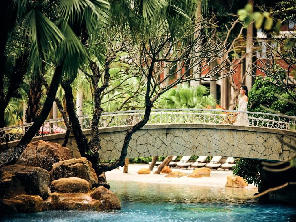 Hotel Featured Image