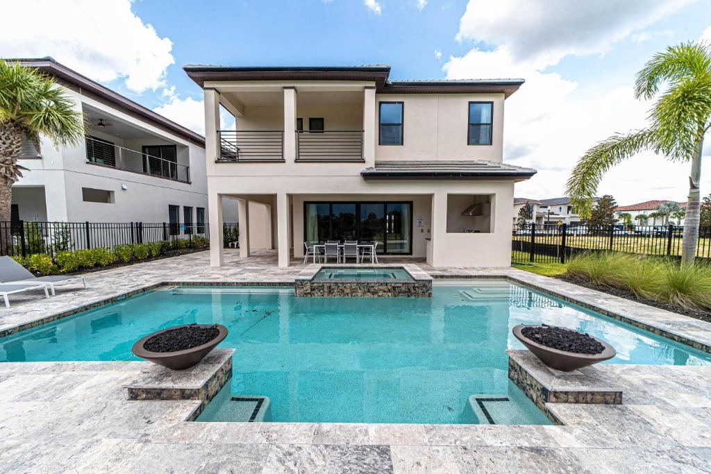 Luxury Home in Bears Den Near Disney with Private Pool, Movie Room, Pool Table & Resort Amenities - 7924JC