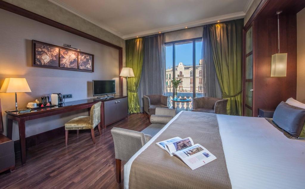 Hotel Barcelona Center - 3