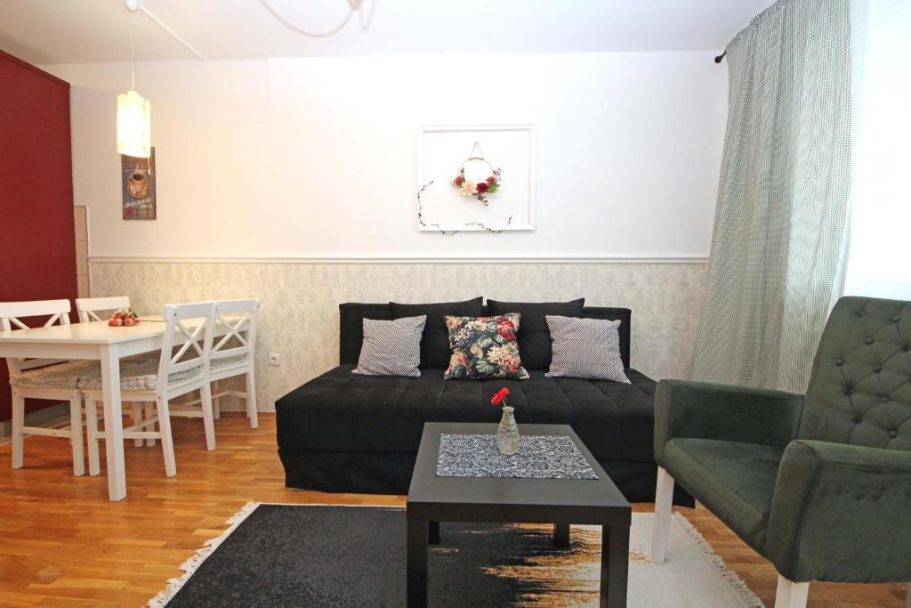 MILA - A stylish apartment near Sarajevo airport - 3
