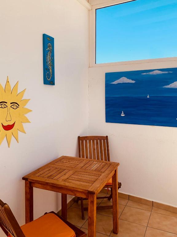 Artsy Casa Timanfaya, Playa Blanca - 4