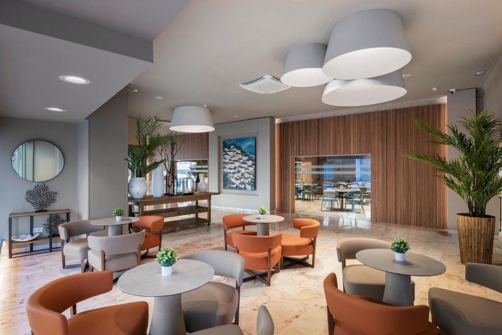 فندق سالا أوتل مالاجا سنترو (Salles Hotel Malaga Centro)