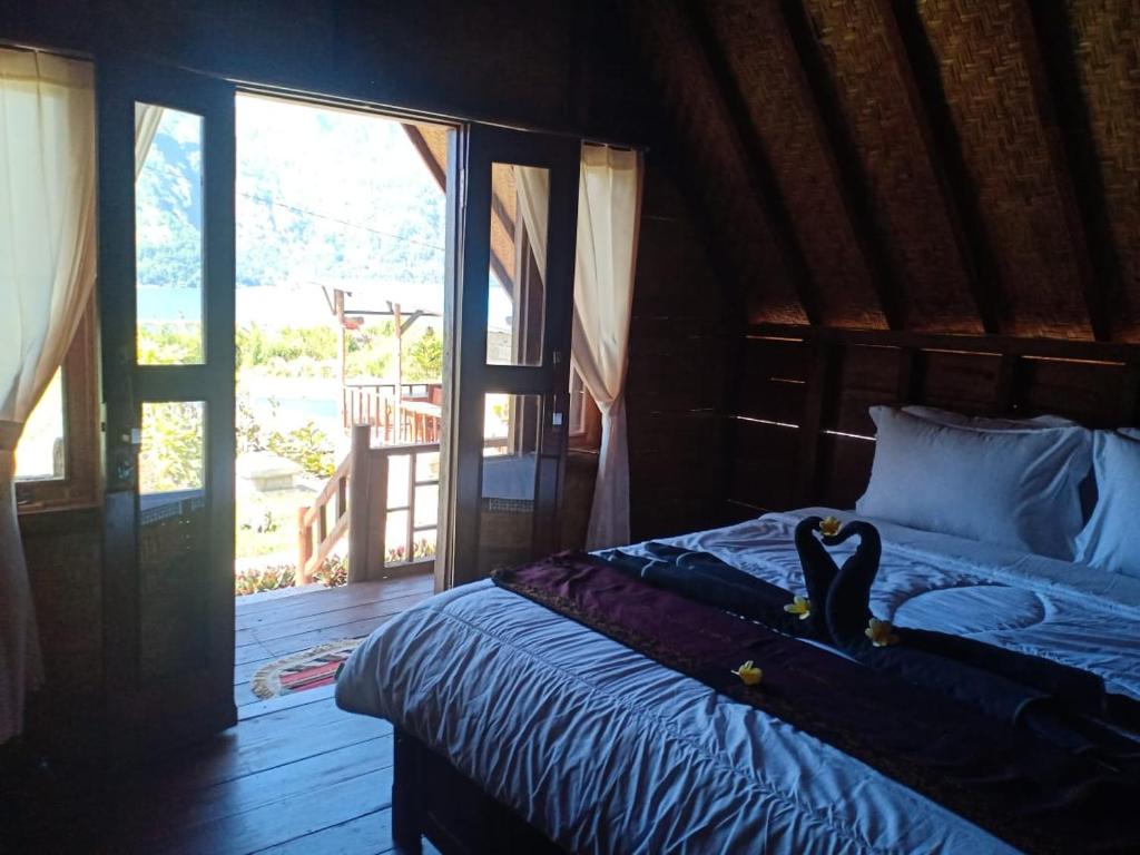 Lakeside Log Cabins photo