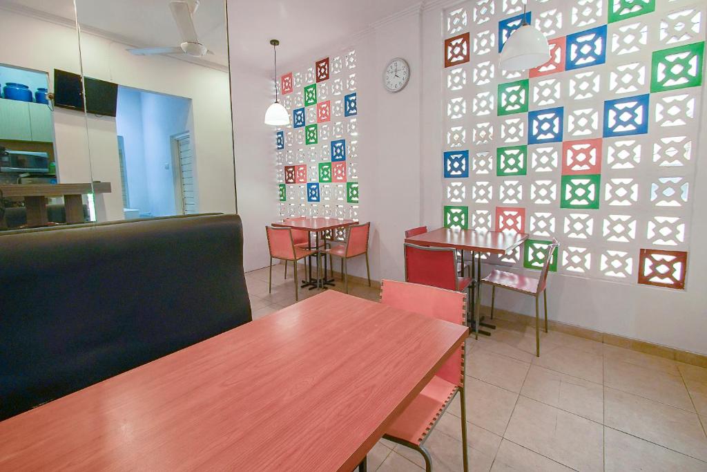 Urbanview Hotel FiFFa Kauman Malang