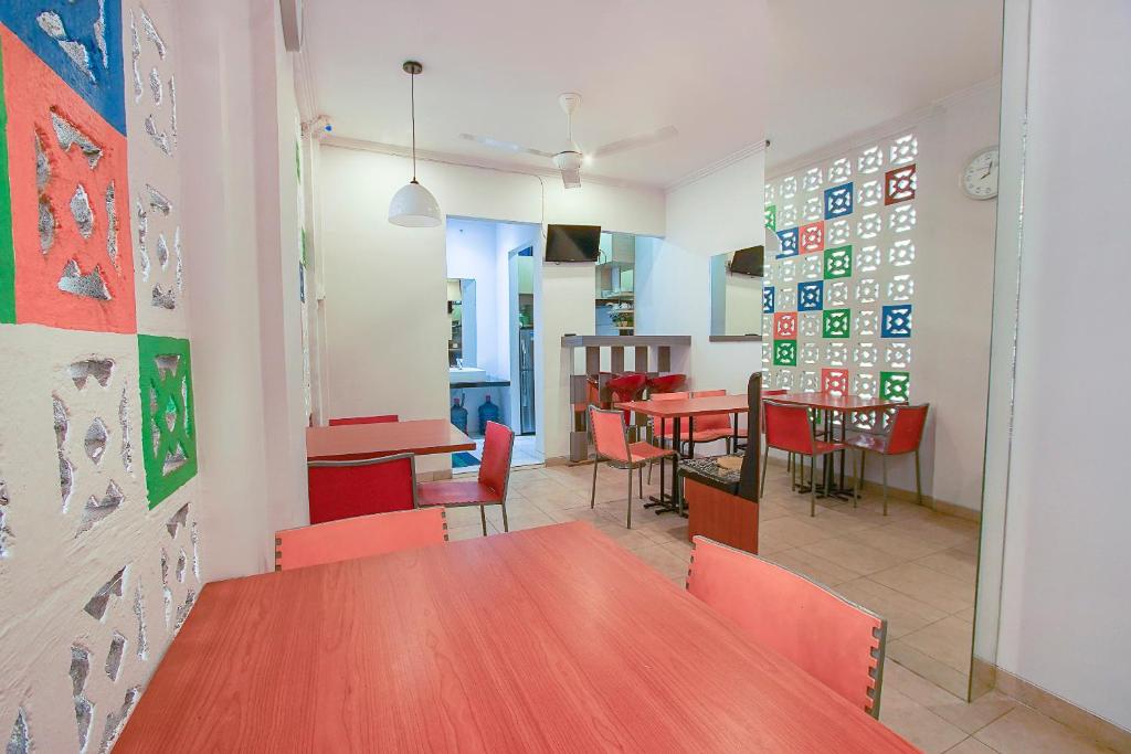 Urbanview Hotel FiFFa Kauman Malang