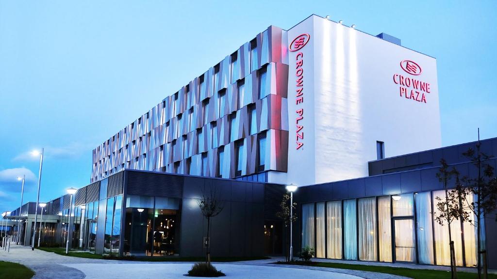 Crowne Plaza Aberdeen Airport photo
