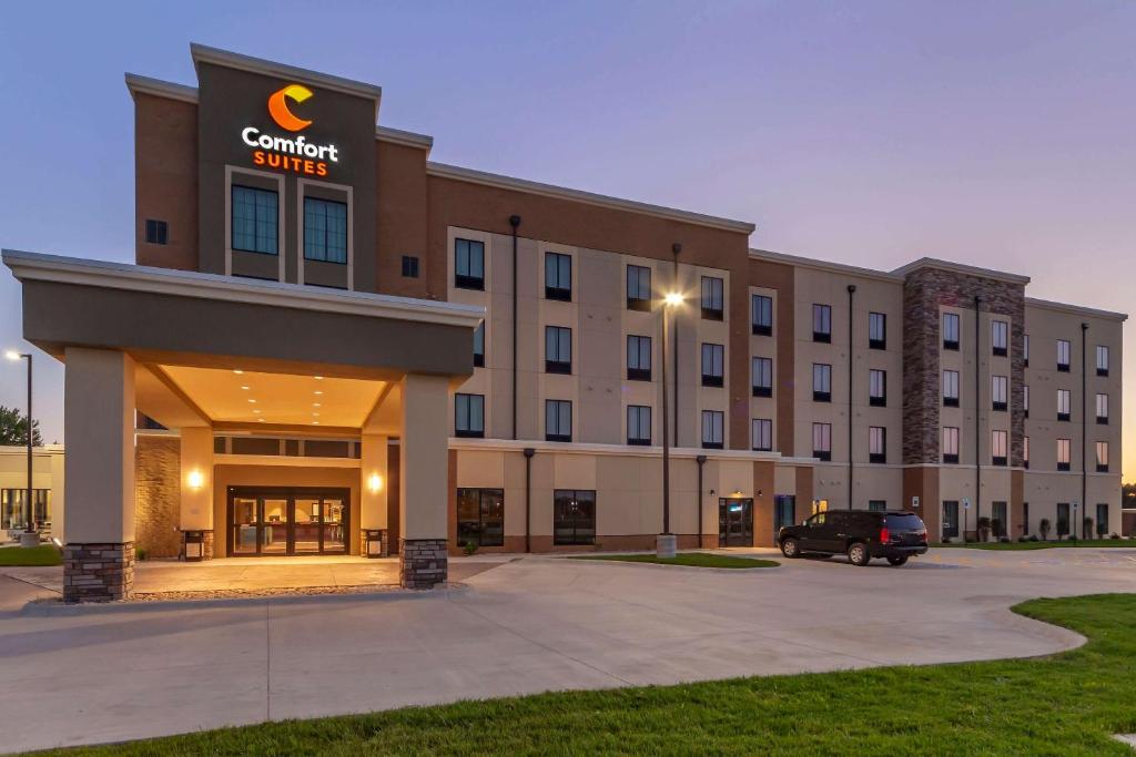 Comfort Suites Grand Island South 外観