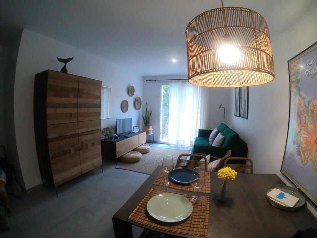 Apartamento nuevo en el centro con garaje - 1