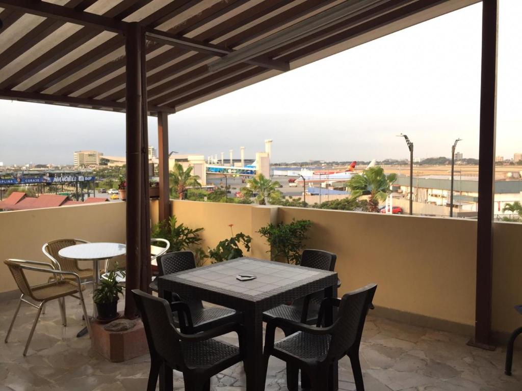 Hotel Fika Guayaquil photo