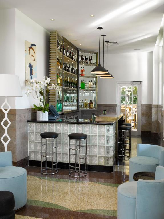 Pub/Lounge