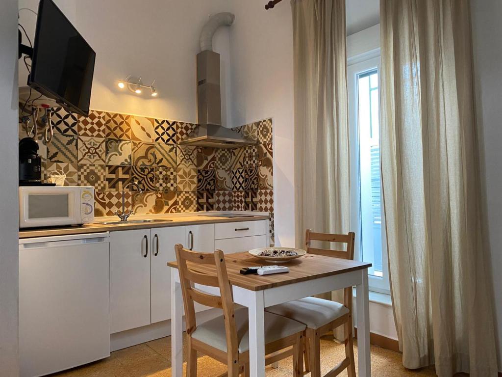 Apartamentos El Arco - 5