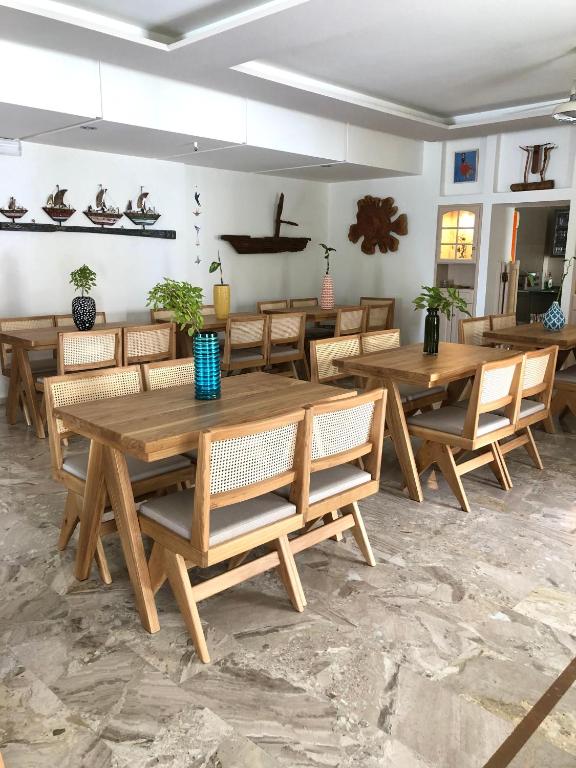 Aris Hotel - Dining image