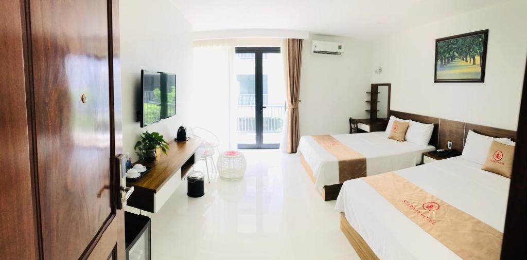 STARWAY HOTEL HALONG photo