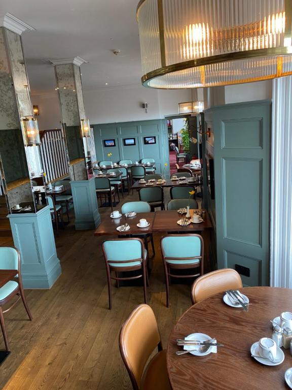 Food and beverages, Beach Hotel in Brighton and Hove