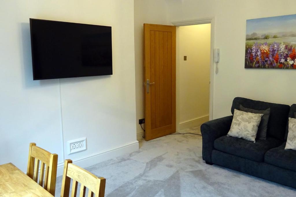 Derwent View Holiday Apartments ViaMichelin HOTEL Matlock DE4 3NS