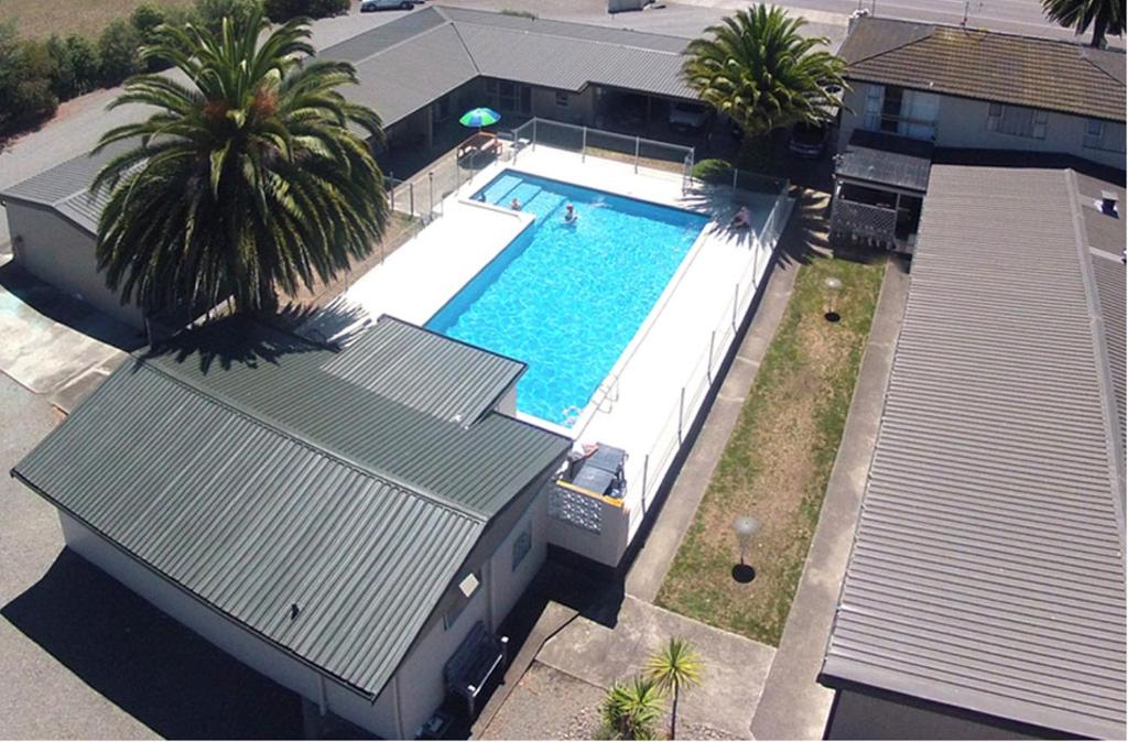 Exterior view, Thornton Lodge Motel in Waipukurau