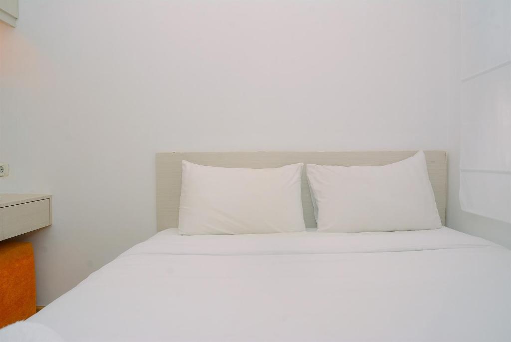 Comfy and Beautiful 2BR Menteng Square Apartment By Travelio, Jakarta