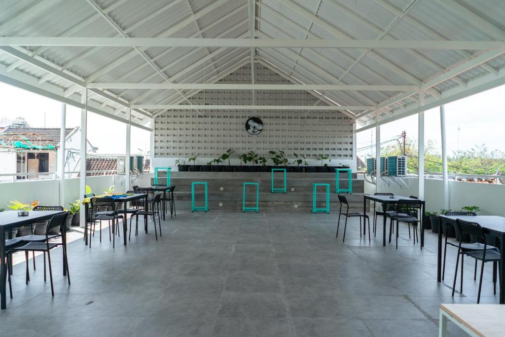 ボボポッド マリオボロ (Bobopod Malioboro, Yogyakarta) 共用ラウンジ/TVエリア