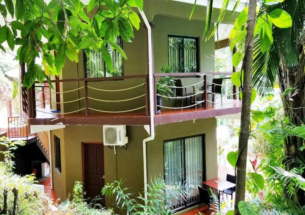 Aux Cap Self Catering Apartment photo