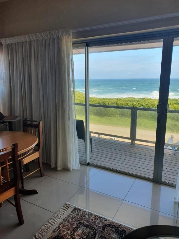 Marine48 Self-catering Port Elizabeth photo