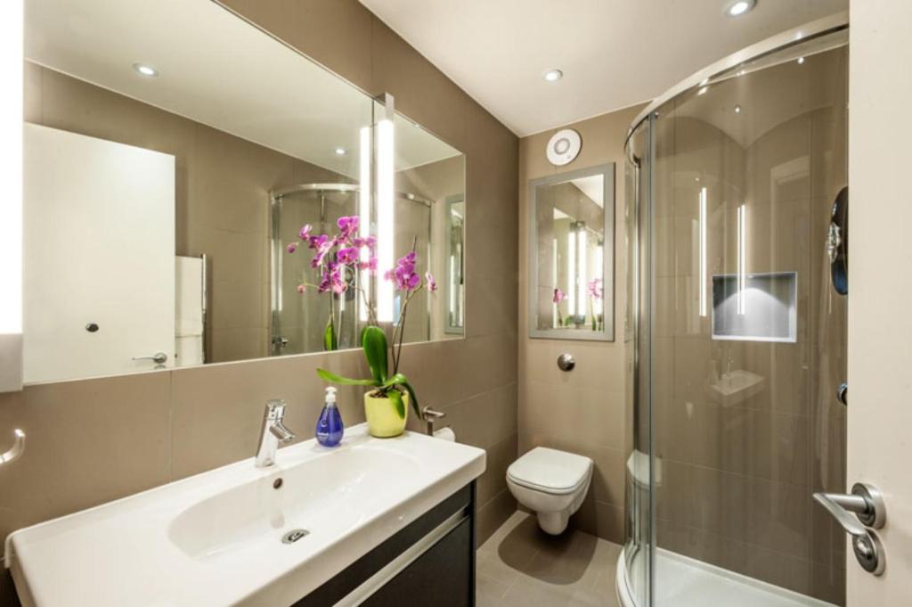 Marylebone - Chiltern Street by Viridian Apartments photo