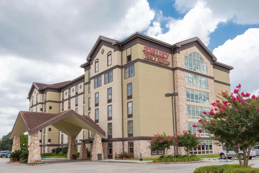 Drury Inn & Suites Lafayette LA，位于拉斐特的酒店