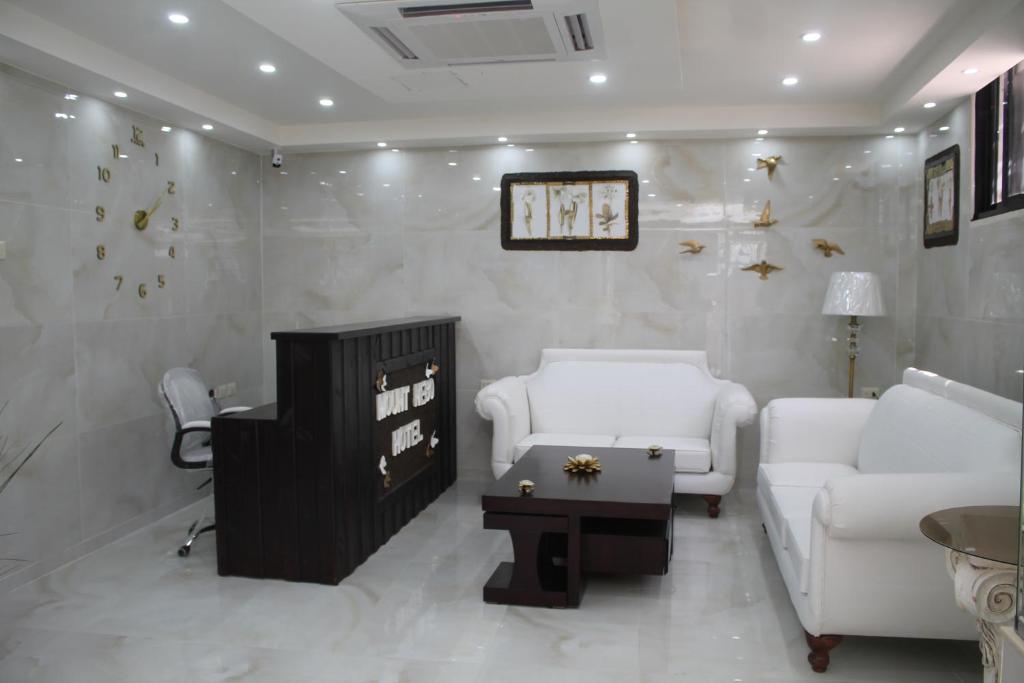 Mount Nebo Hotel & Restaurant Madaba City Center photo