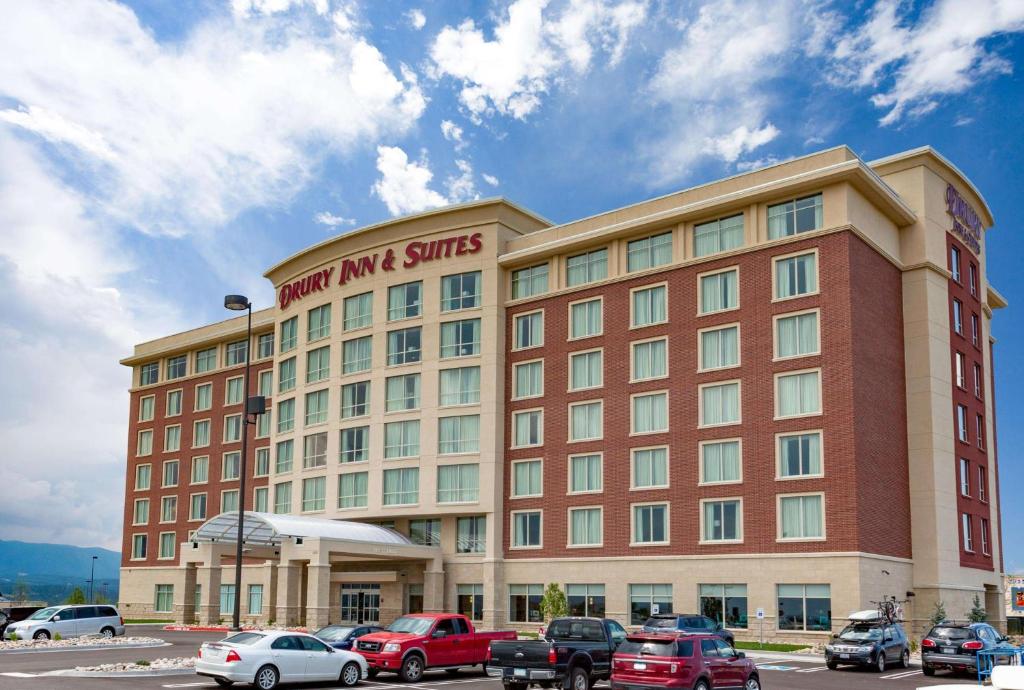Drury Inn & Suites Colorado Springs Near the Air Force Academy, Colorado Springs