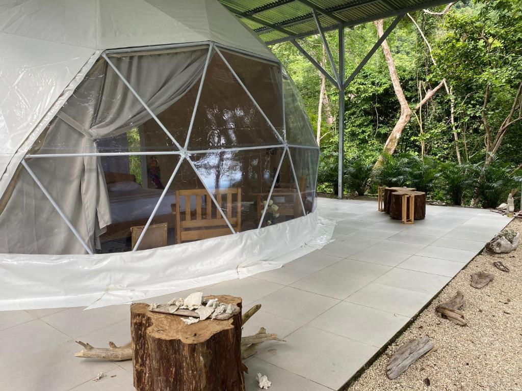 Tuki Tuki Lodge en Sámara, Costa Rica 10 opiniones, precios