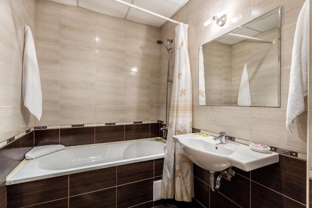 Kuban Resort & Aquapark - All Inclusive — Hotel rooms in Sunny Beach, Burgas Region