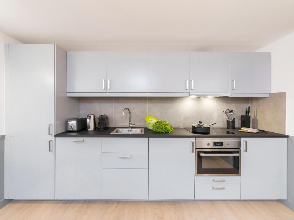 LivinParis - Luxury 3 Bedrooms Arc de Triomphe I photo
