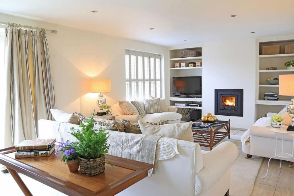Lamp Cottage