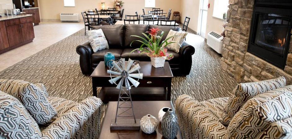 Cornerstone Inn & Suites Oelwein, Oelwein