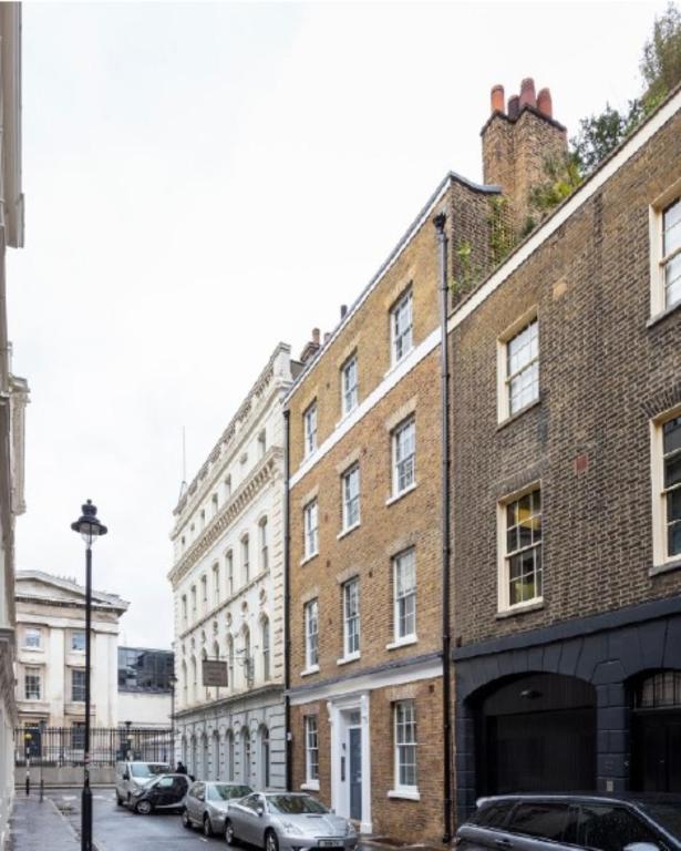 Bloomsbury By Viridian Apartments photo