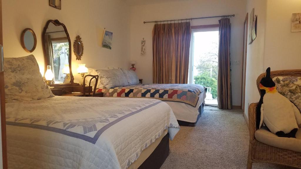 Yosemite Plaisance Bed & Breakfast photo