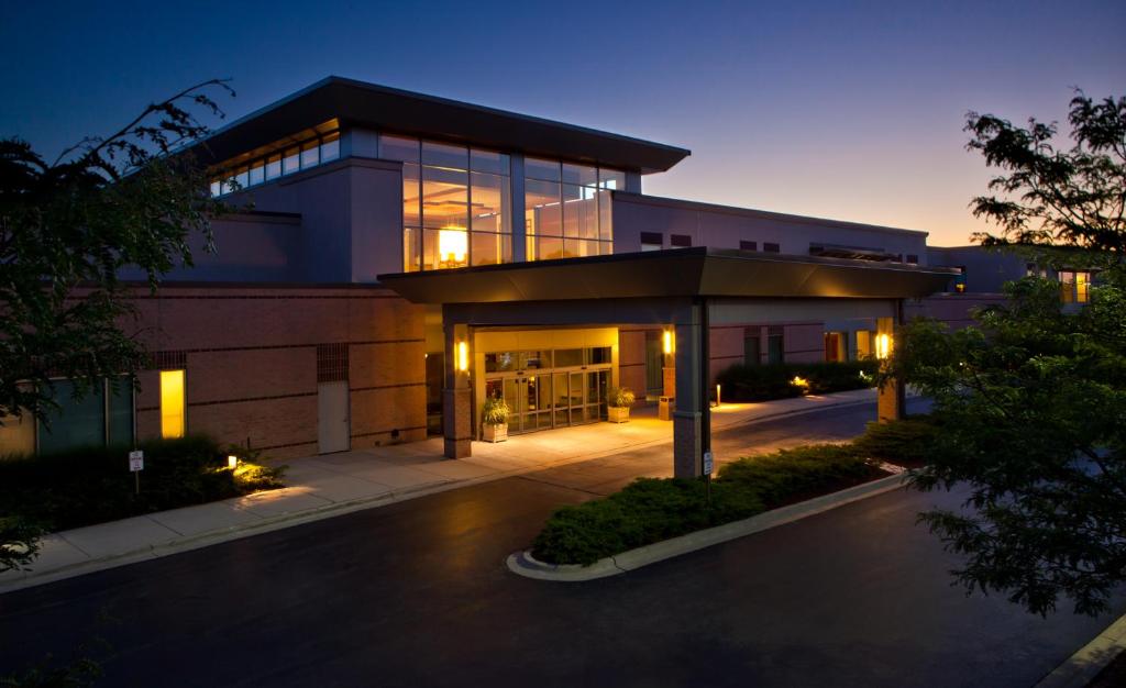 Eaglewood Resort & Spa Photo 10