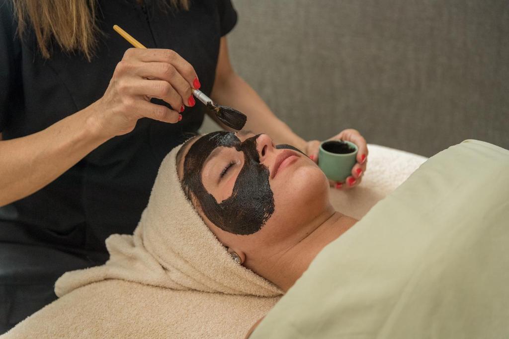 Eaglewood Resort & Spa Photo 45