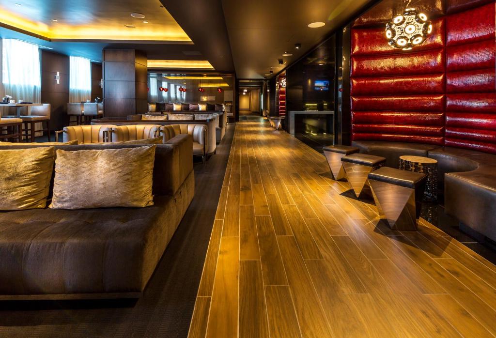 Bar/lounge