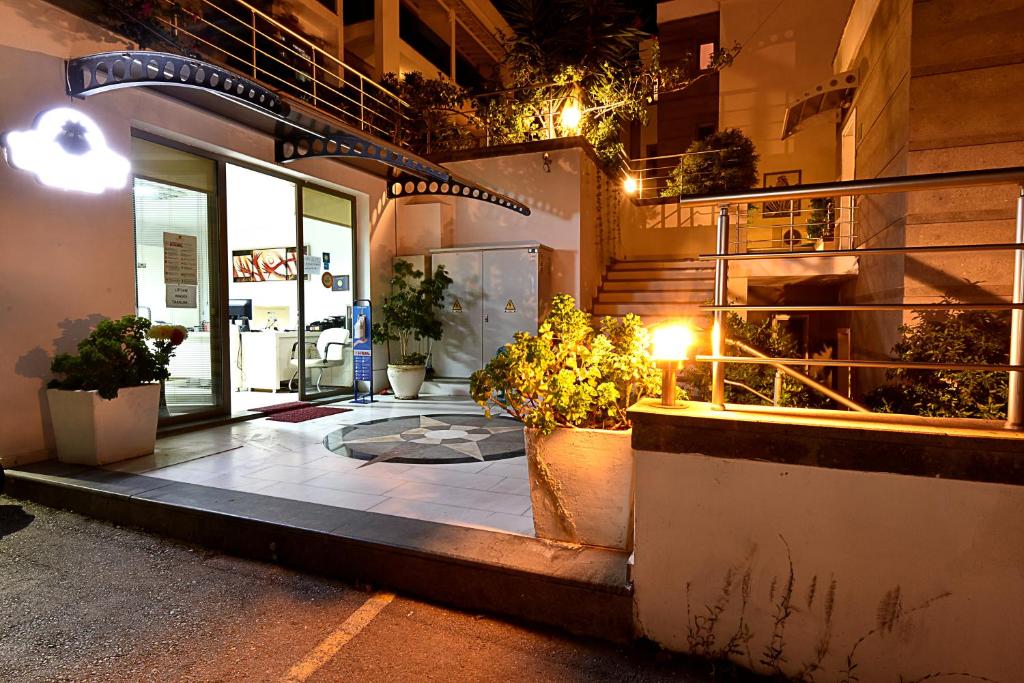 Royal Palm Residence photo