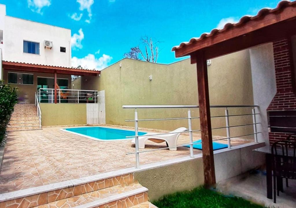 Casa Xurupita com 4 quartos, piscina, churrasqueira esta a 1km da Praia de Taperapuan — Hotel in Porto Seguro