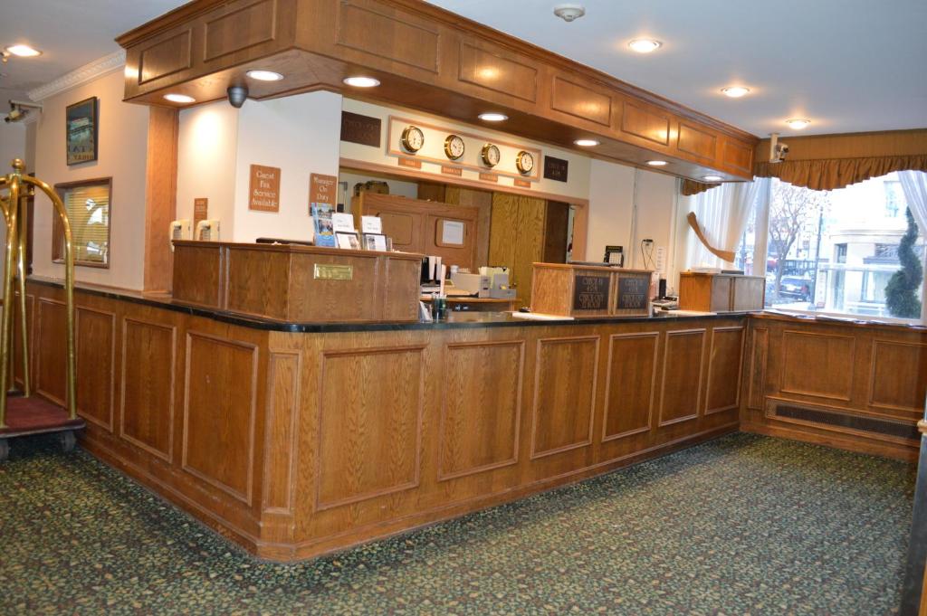Hotel Harrington photo
