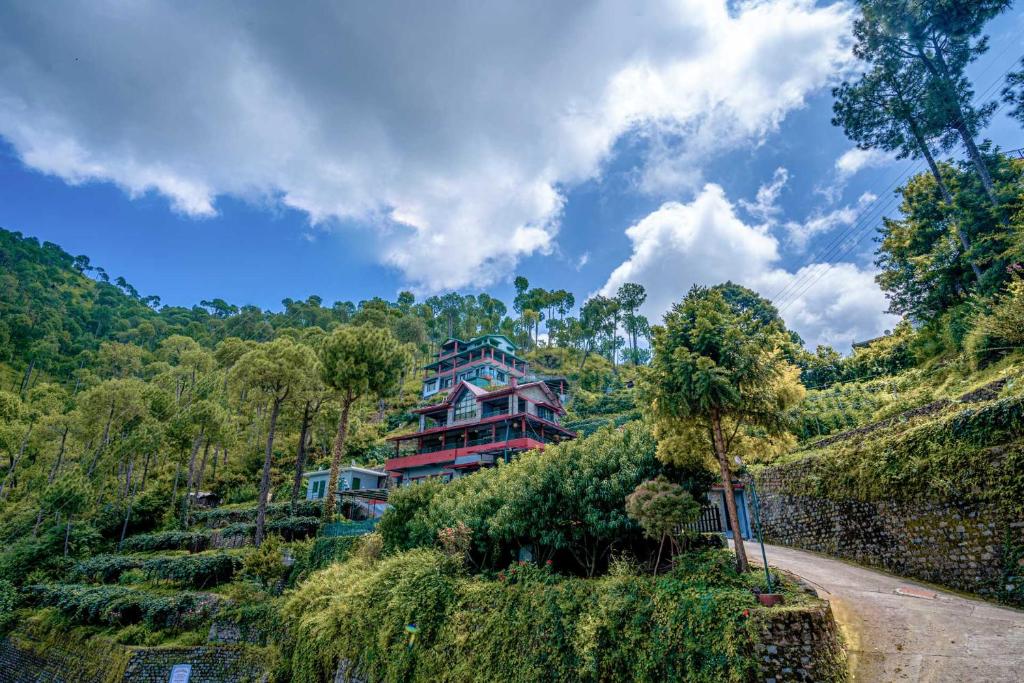 StayVista at Cecil Cottages — Hotel in Shimla