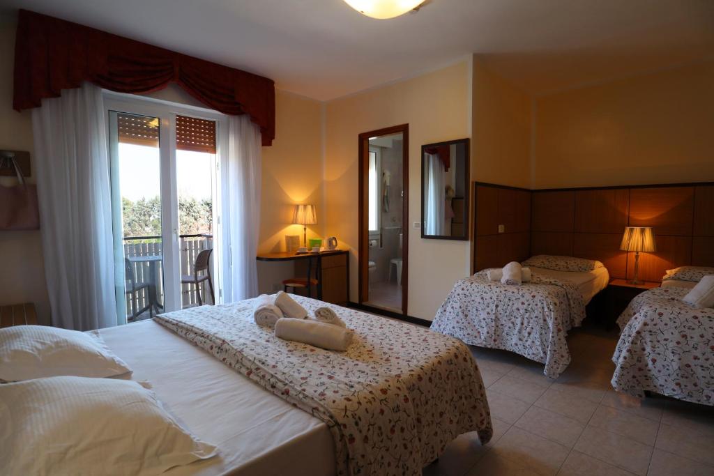 Hotel Righetto Fronte Mare - 2