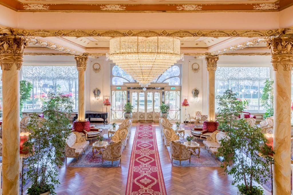 Hotel Regina Palace photo