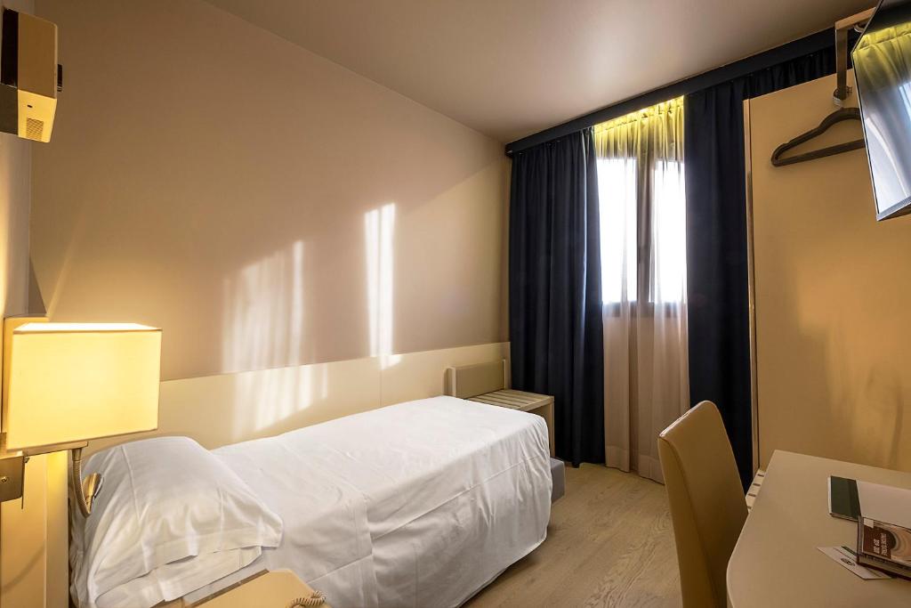Hotel Touring photo