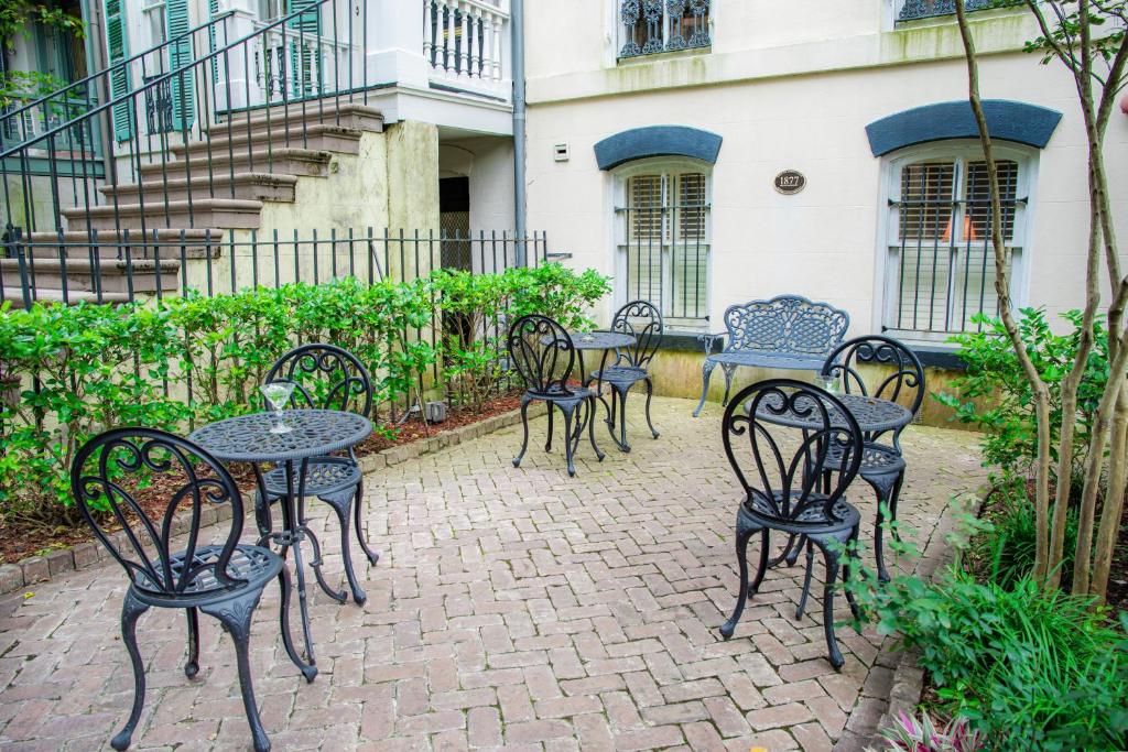 Justine Inn Savannah photo
